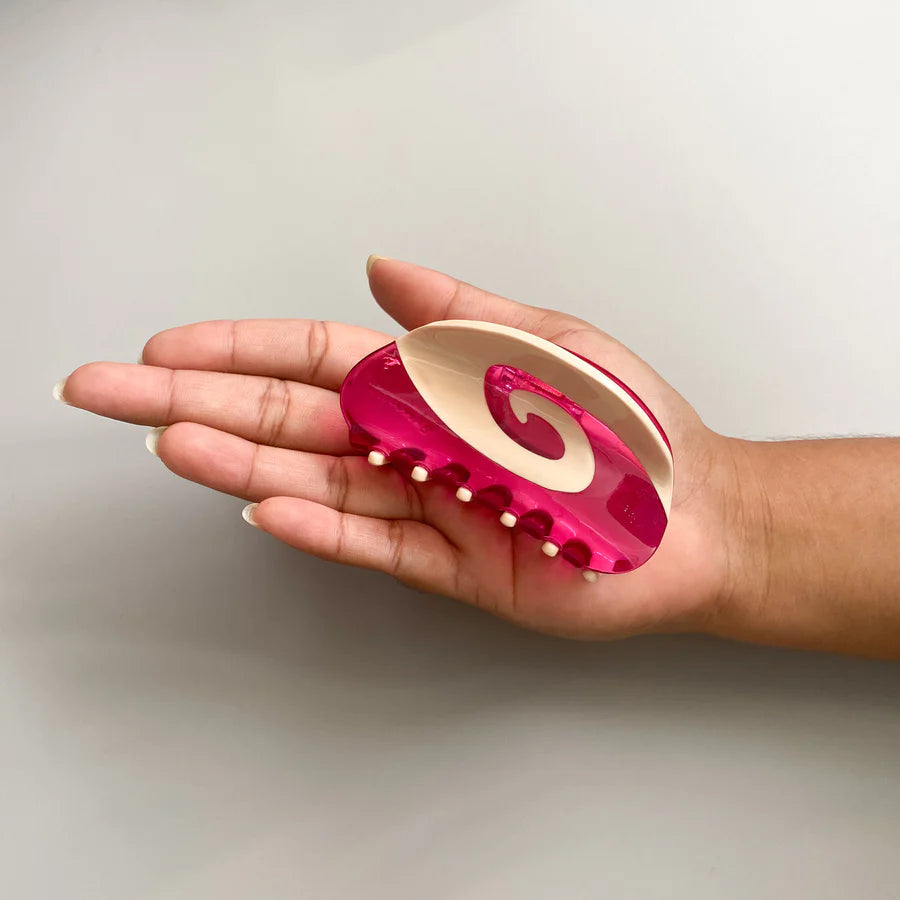 Swirl Claw in Raspberry Cream