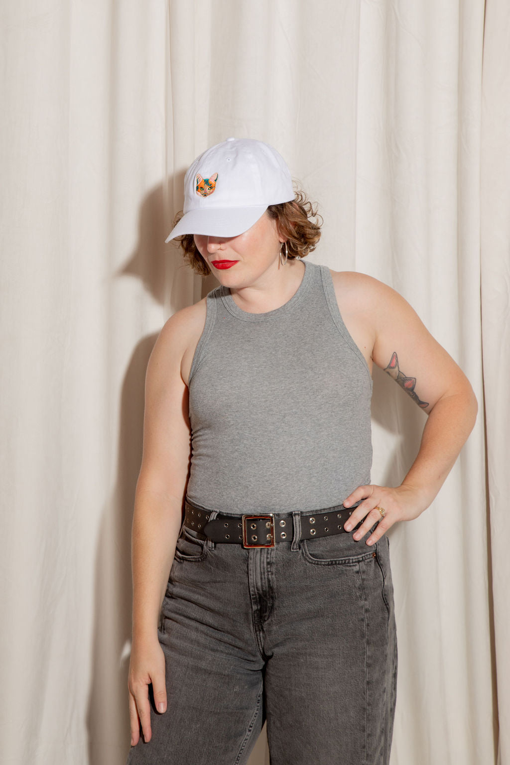 Ponno Cat Hat in Raisin