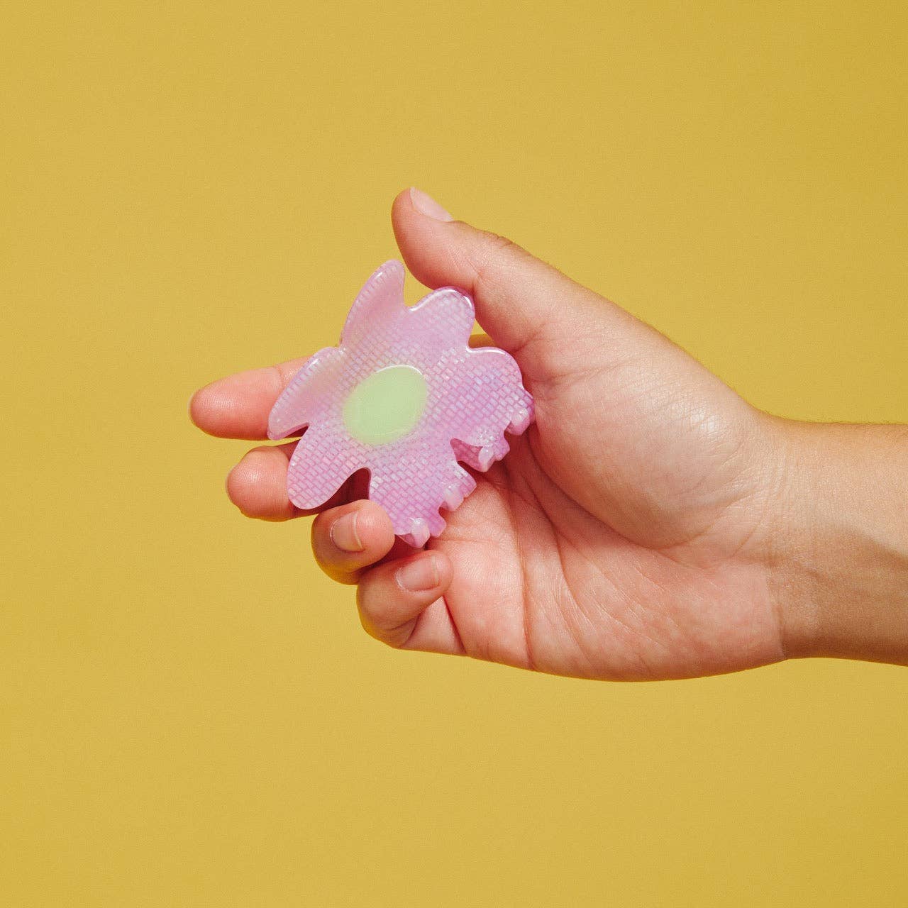 Shimmer Flower Claw